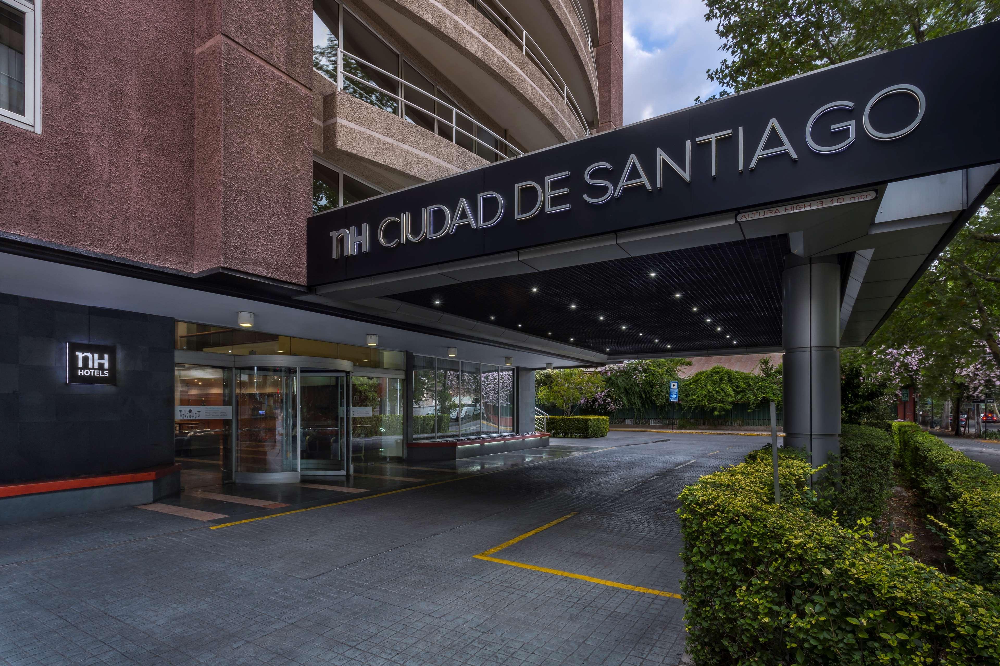 Nh Ciudad De Santiago Hotell Eksteriør bilde